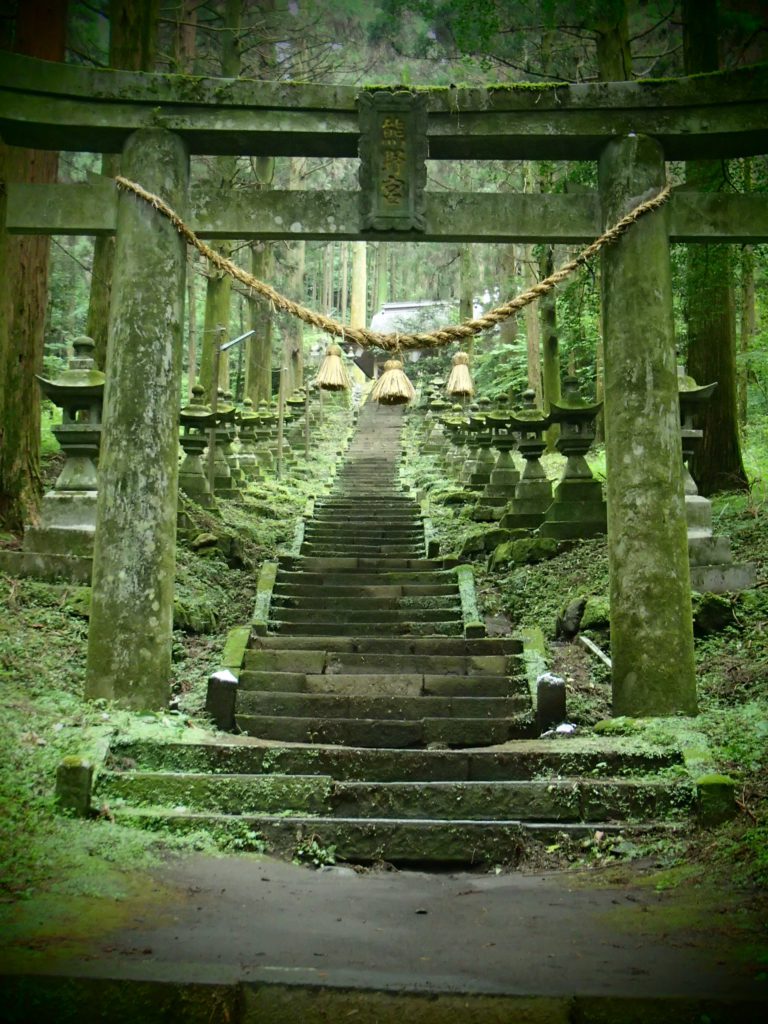 kamishikimikumanoimasu shrine