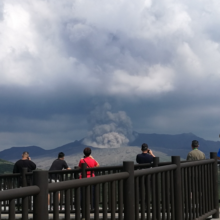 Kumamoto top sights Mount Aso volcano view, mount aso tour