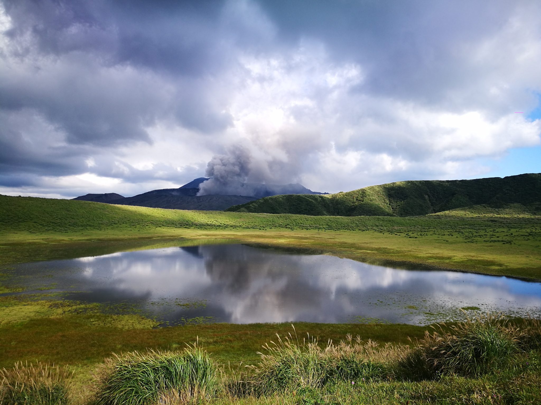Volcano and dramatic sky Aso, amazing view Around Aso tour - Kusasenri view