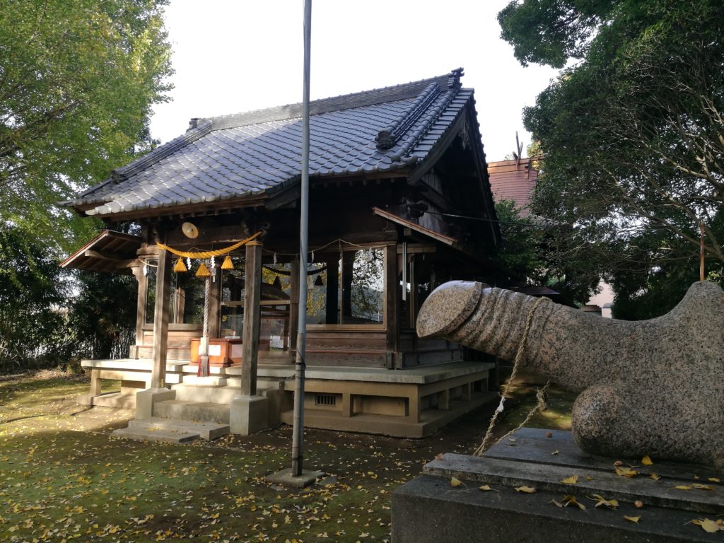 stone penis and Japanese shrine