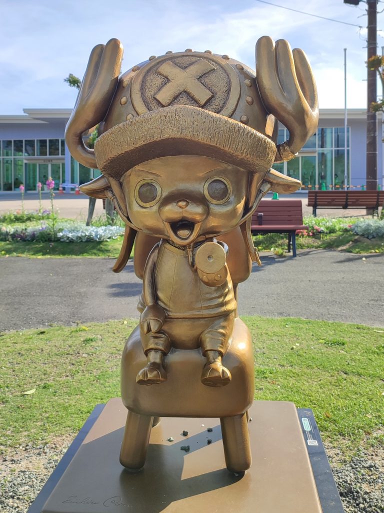 Kumamoto's One Piece statues