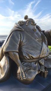 Kumamoto One piece statue Jinbe statue