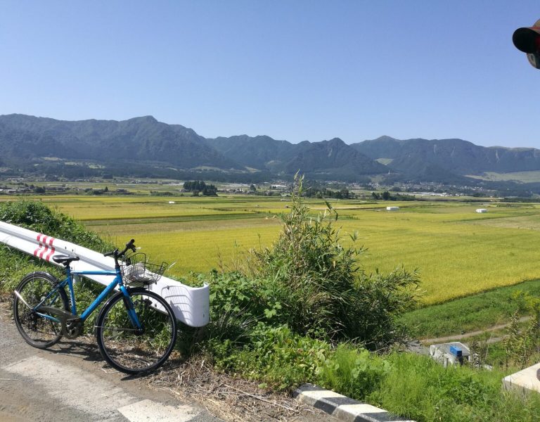 Cycle through Minami Aso