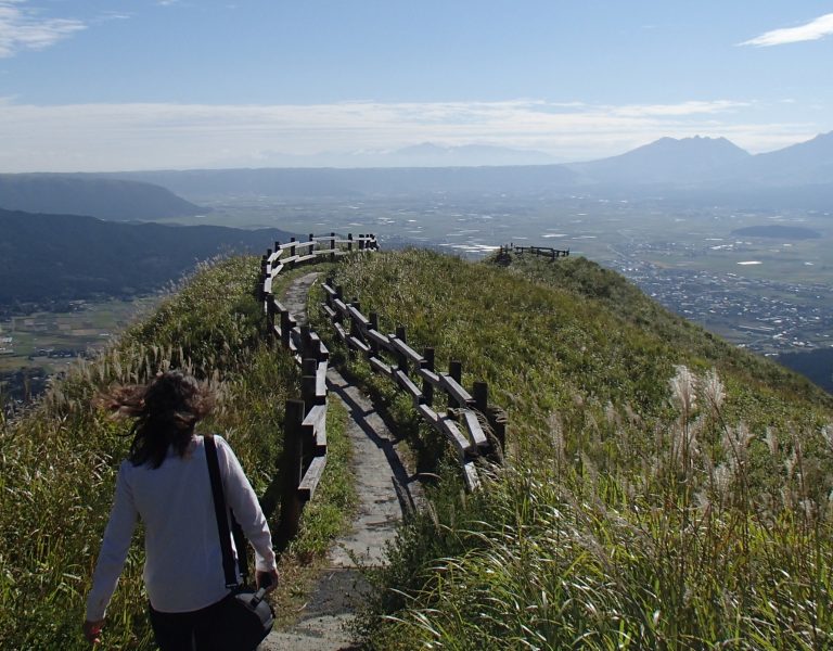 Explore kumamoto Aso caldera view Kitayama view point Aso sightseeing