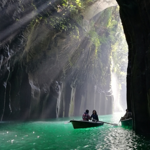 boating takachiho gorge